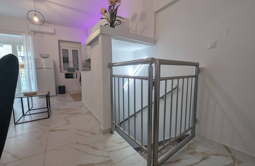 Agia Galini Apartment | Casa Marouli. Two bedroom apt - 5 minutes to the beach