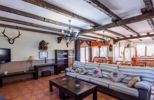 Cuevas de San Marcos Villa | Casa Medina de Belda Cuevas de San Marcos by Ruralidays