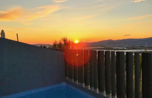 Caleta de Velez House | Casa Melocotón - Designhouse mit privatem Pool, direkt am Golfplatz