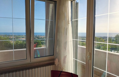 San Costanzo Apartment | Casa Meris - Apartment in the hills with sea view near the beach