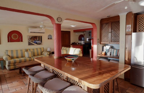 Isla Mujeres Villa | Casa Mimosa-7BR 9BA-Private Beach.Ask about last minute deals!