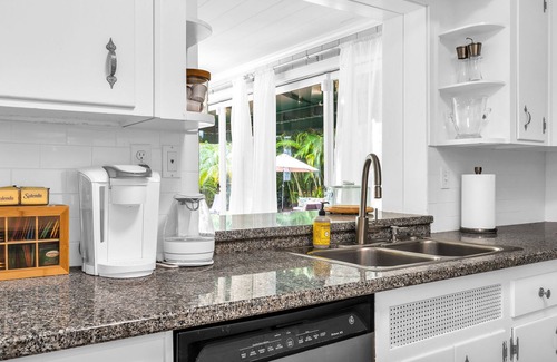 Southside House | Casa Miramar: Private Beach Path & Pool Paradise