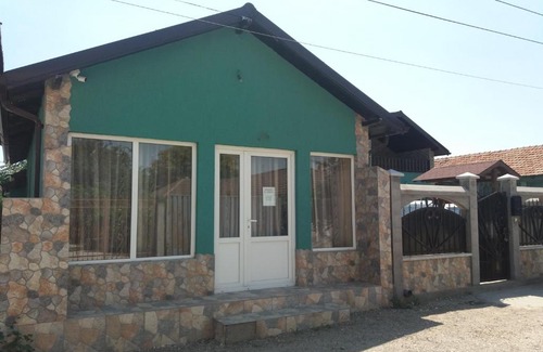 2 Mai House | Casa Misu
