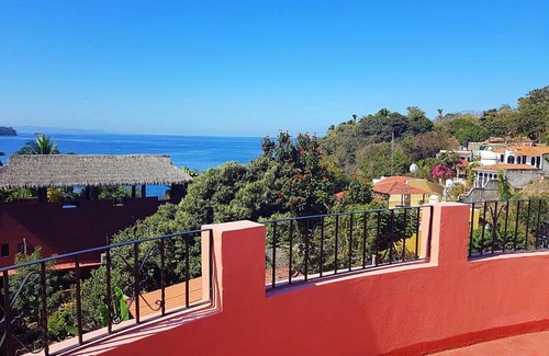 Chacala Hotel | Casa Monarca