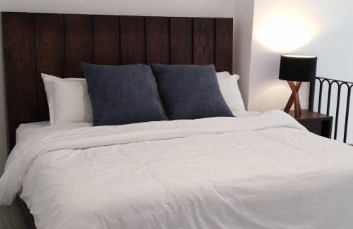 Centro Apartment | Casa Monarcas - Josefina (with AC)
