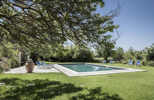 Asciano House | Casa Monia C: A characteristic apartment surrounded by the greenery.