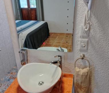 Downtown Cancun House | Casa Nance Alojamientos UXMAL Suite Ejecutiva Centro Mercado 28 y ADO King Size