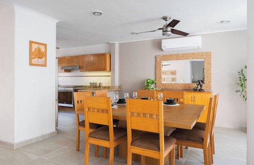 Crucecita House | Casa Nautilus - 5 minutes away from the beach