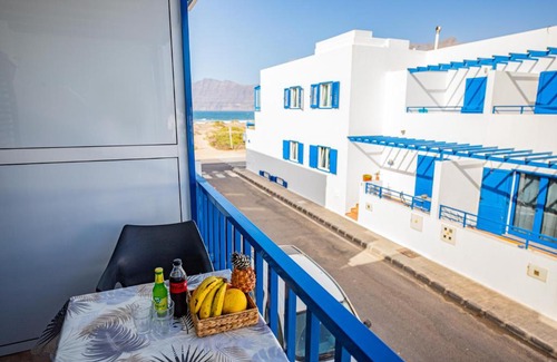 Caleta de Famara Apartment | Casa Naya
