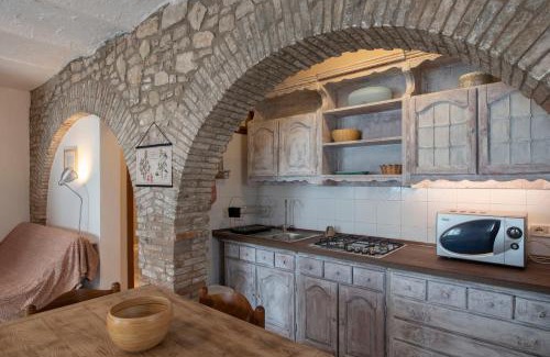 Collesanto Apartment | CASA NEL BORGO