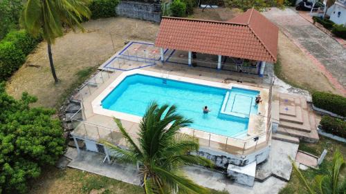 Girardot Villa | Casa Nueva en Condominio