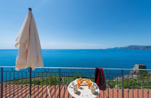 Praiano Apartment | CASA OLGA, UN AFFACCIO SUL MARE !