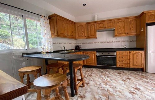 Valle Gran Rey House | Casa Oneida - Two Bedroom House, Sleeps 4