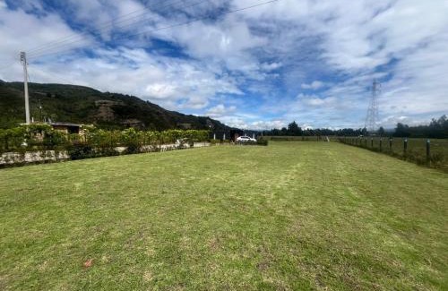 Susa House | Casa ovejas negras - Tranquilidad en el campo, cerca al PARQUE ECOTURISTUCO PIEDRA COLGADA