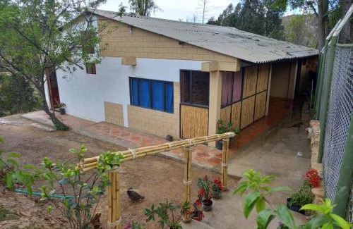 Raquira House | Casa Pórticos del Pedregal
