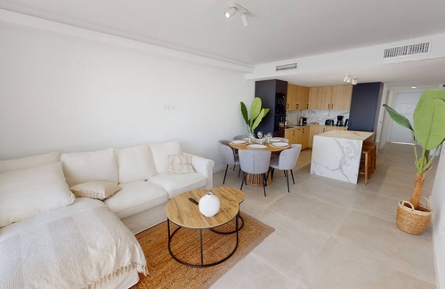 Sitio de Calahonda Apartment | Casa Palma - Playa Lucera Front Line Beach