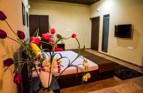 Waghoriya Hotel | Casa Paradise Resort