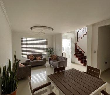 Mocoa House | Casa Patio Bonito - Los Prados