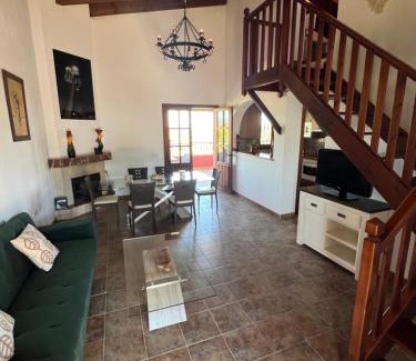 Coin House | Casa peace