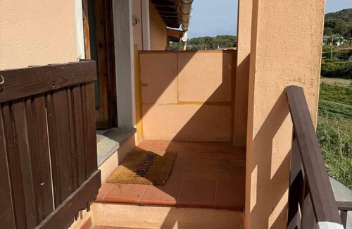 Procchio Apartment | Casa Peppo - Two Bedroom Apartment, Sleeps 4