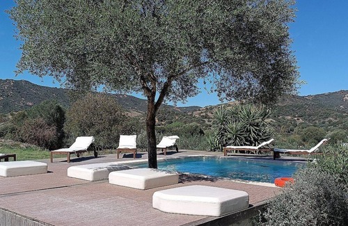 Loiri Porto San Paolo House | Casa Perella B: A graceful cottage surrounded by the greenery, with Free WI-FI.