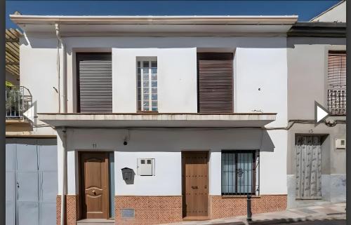 Illora House | Casa Petra