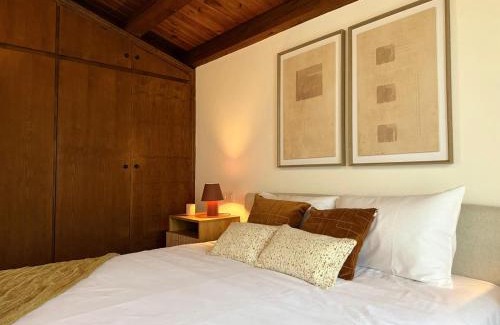 Morillo de Monclus House | Casa Petra