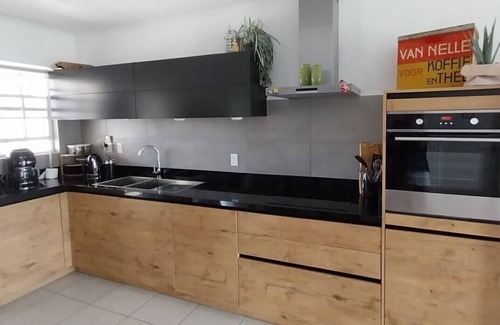 Willemstad Apartment | Casa Piña Curaçao, your private getaway into the tropics!