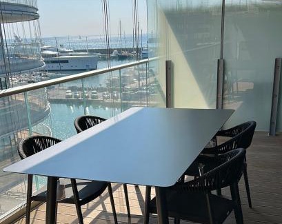 Genoa Apartment | Casa Piano Waterfront Wifi free parking