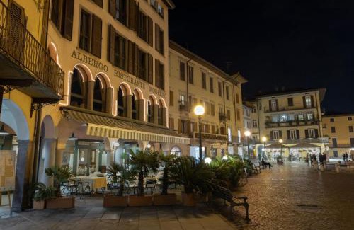 Lovere Old Town House | Casa Piazza Del Porto