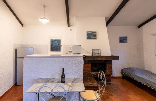 Santa Giulia House | Casa Pinarello by Interhome