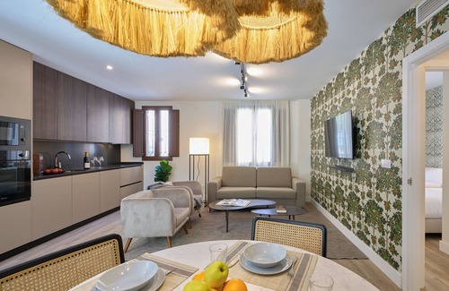 San Lorenzo Apartment | Casa Pizarro, by Homing U
