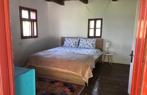 Baia-Sprie House | Casa Poca
