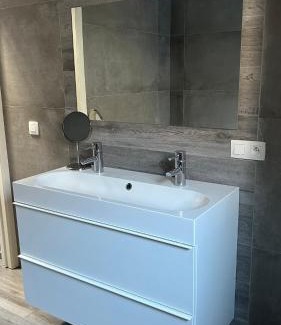 Fontaine-l'Eveque Apartment | Casa Polizzi - Maison entière