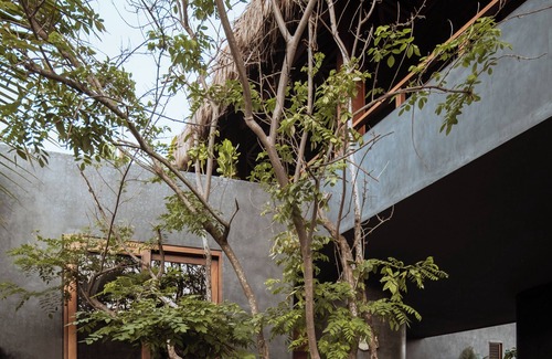 Troncones Villa | Casa Pomona - award-winning oceanfront villa with 6 bedrooms in Troncones