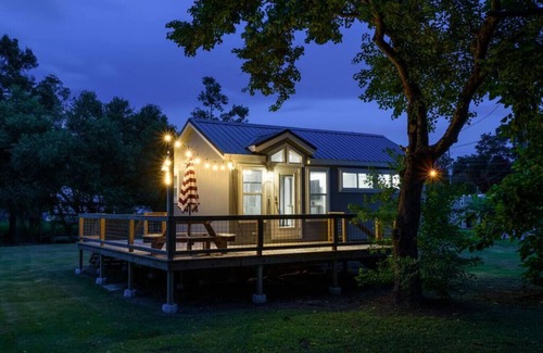 Ventress House | Casa Poquito | Charming Tiny Home at FR