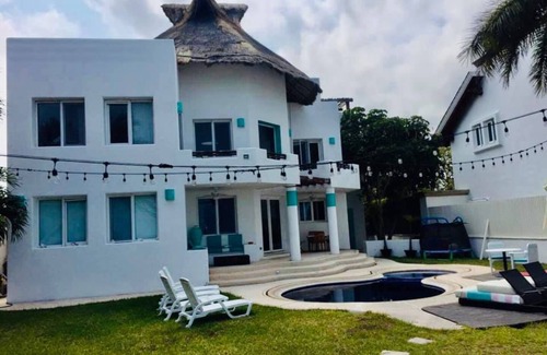 Puerto Juarez House | Casa Punta Sam frente al mar