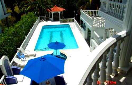 Melgar House | Casa Quinta Privada en Condominio la Estancia en Melgar