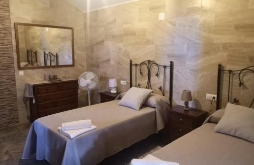 Antequera Ski Chalet | Casa rural La Pradera