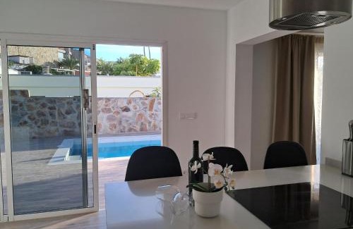 La Playa de Tauro Villa | Casa Reina Tauro with private pool