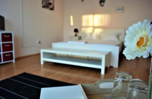Constanta House | Casa Rendez Vous