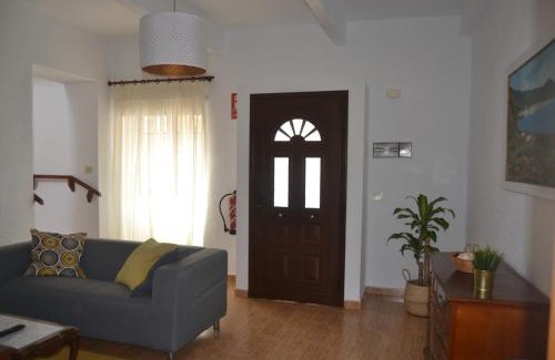 San Andres y Sauces House | CASA ROAL