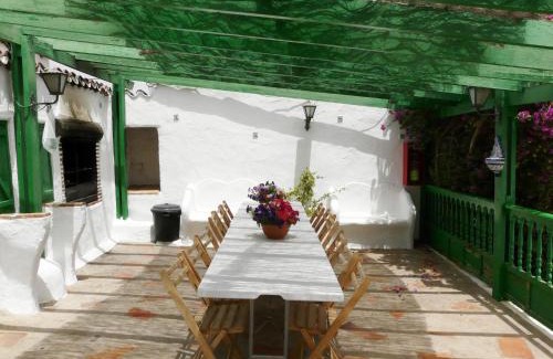 Yaco House | Casa Roja
