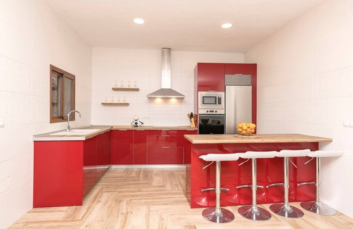 Barbate Villa | Casa Roja - Villa With Private Pool. Free Wifi
