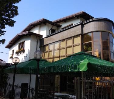 Curtea De Arges House | Casa Romaneasca