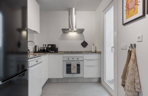 Estepona Apartment | Casa Rosa - Prime Location with Pool and Parking