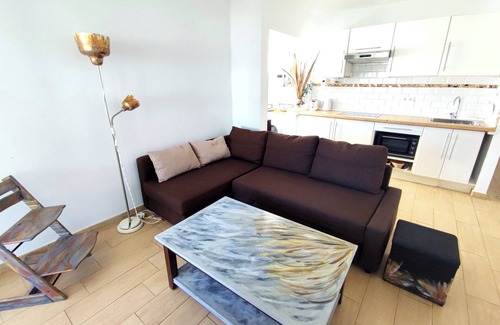 Playa Honda Apartment | Casa Roshan - Céntrico, muy Luminoso y Silencioso