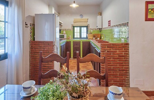 Prado del Rey Villa | Casa Rural Aguasal El Bosque by Ruralidays