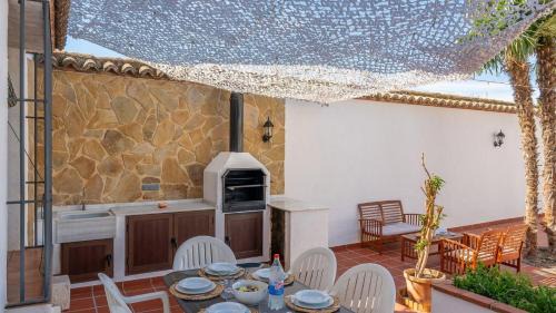 Fuente de Piedra House | Casa Rural Aire Fuente de Piedra by Ruralidays