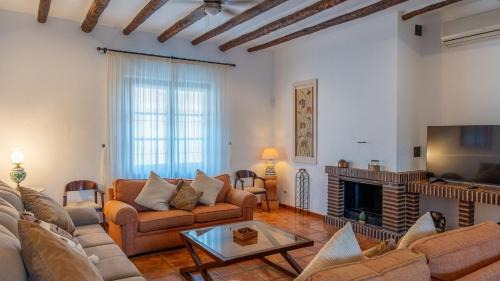 Fuente de Piedra House | Casa Rural Aire Fuente de Piedra by Ruralidays